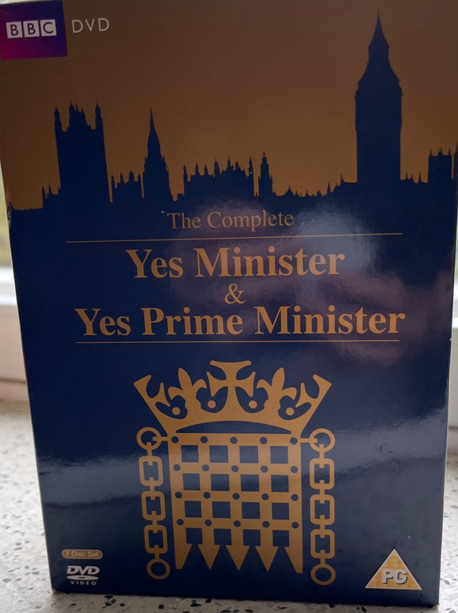 Yes Minister & Yes Prime Minister - dvd-boksi