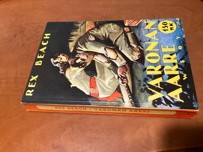 RIKSIN SARJA 77 VARONAN AARRE HYVÄ