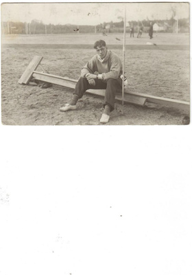 Matti Järvinen keihäänheiton olympiavoittaja 1952 valokuva