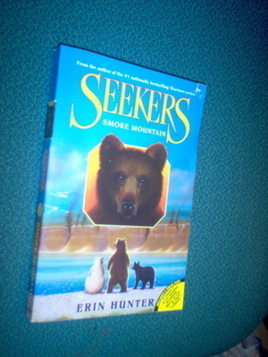 Erin Hunter: SEEKERS 3: Smoke Mountain (Sis.postikulut)