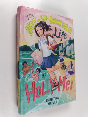 Christina Matula : The not-so-uniform life of Holly-Mei