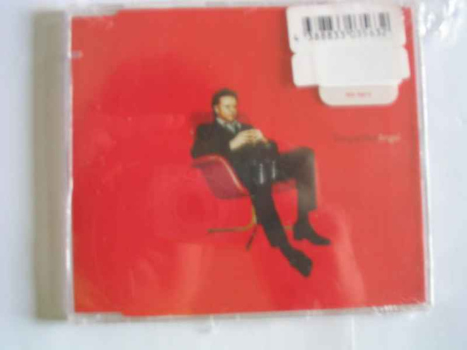CDS SIMPLY RED-ANGEL UUSI MUOVEISSA EI - HV