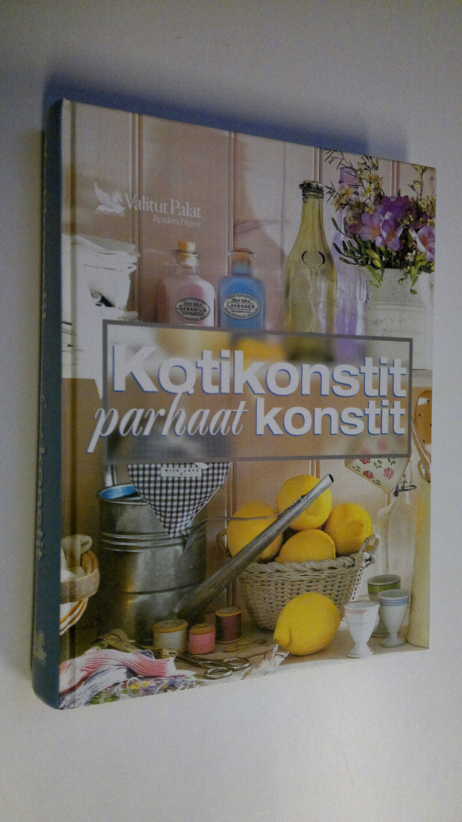 Tuulikki (saksankielisen aineiston suom.) Valta : Kotikon...