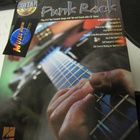 HAL LEONARD - PUNK ROCK TABULATUURIKIRJA+CD - pikkukuva 1