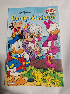 Walt Disney - Uimapukukierros