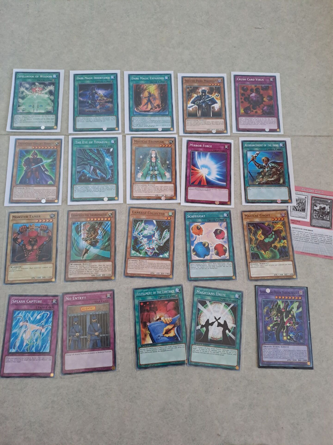 Yu-Gi-Oh kortteja 20 kpl