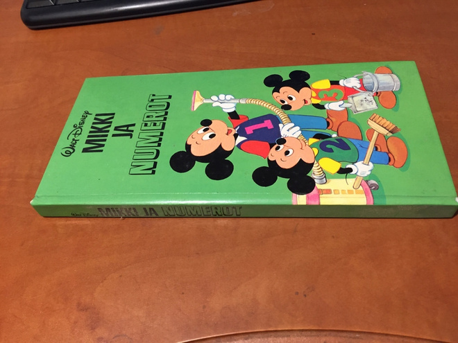 DISNEY MIKKI JA NUMEROT HYVÄ