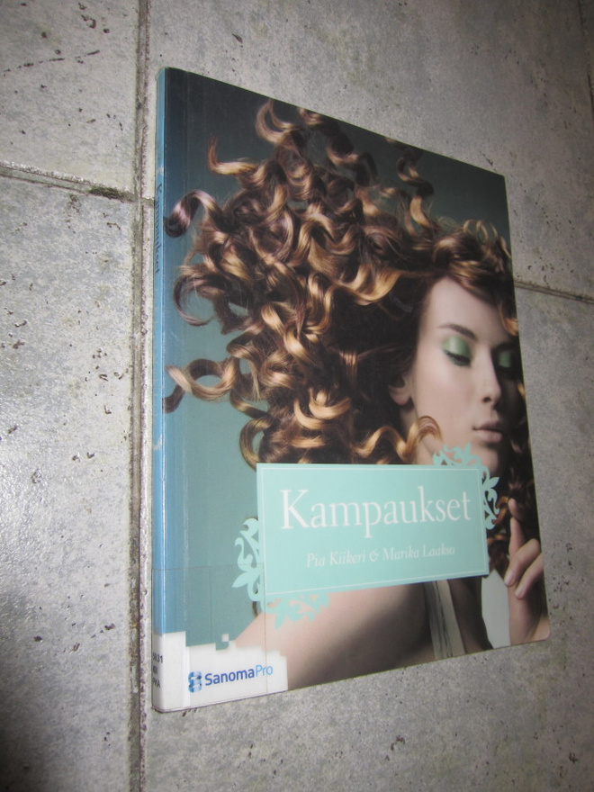 Pia Kiikeri - Marika Laakso: Kampaukset ( 1,p - 2012 )