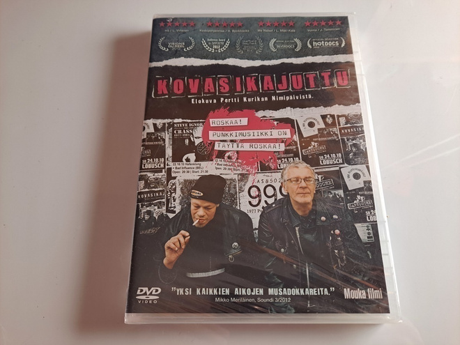 Pertti Kurikan Nimipäivät - Kovasikajuttu (DVD) (UUSI)