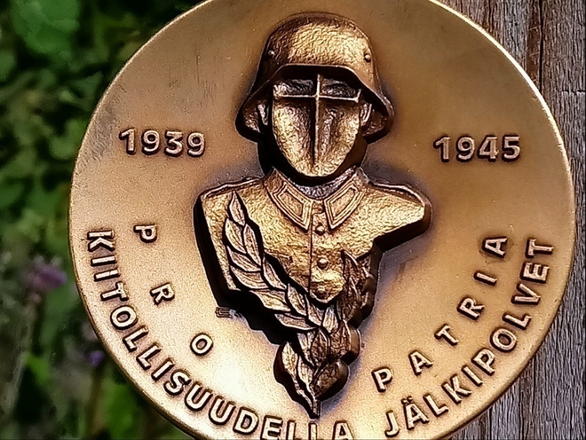 Pro Patria 1939 - 1945. Rasiassa. Halkaisija - 75 mm!!!!!!!!