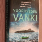 S. K. Tremayne : Vuoroveden vanki ( 1.p. 2022 ) - pikkukuva 1