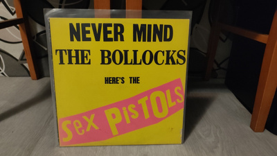 Sex Pistols: Never Mind the Bollocks (Suomi-painos) LP vinyy