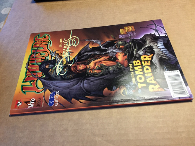 WITCHBLADE VASTAAN DARKNESS 4/2000 HYVÄ