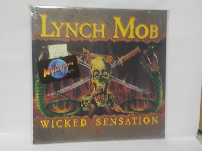 LYNCH MOB - WICKED SENSATION M-/M- UK 1990 LP