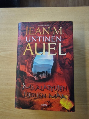 Jean M. Untinen-Auel: Maalattujen luolien maa