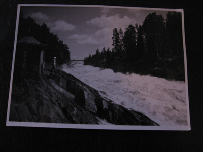 Imatra, koski. Mustavalkoinen kulkematon