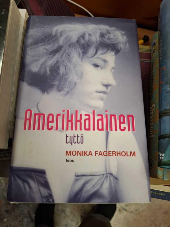 Monika Fagerholm Amerikkalainen tyttö