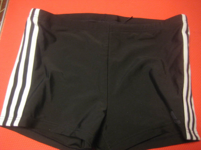 ** Adidas uimahousut koko  L, uudenveroinen  *