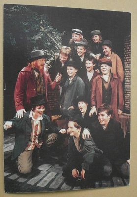 Pori, Porin teatteri, musikaali Oliver, yht.kuva, p. 1996