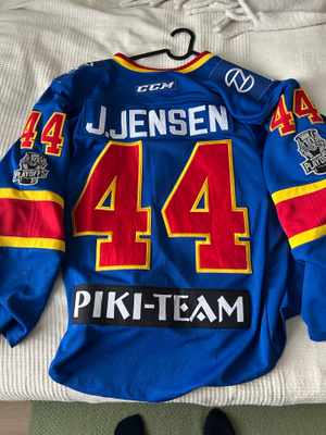 Jokereiden KHL ajan pelipaita