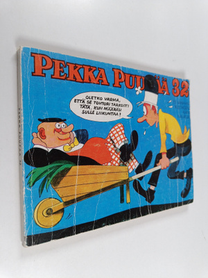 Fogeli : Pekka Puupää sarjakuvia 32
