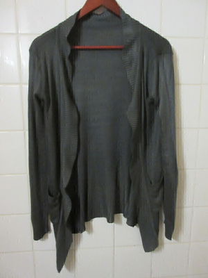 Neulepaita koko M / 38.