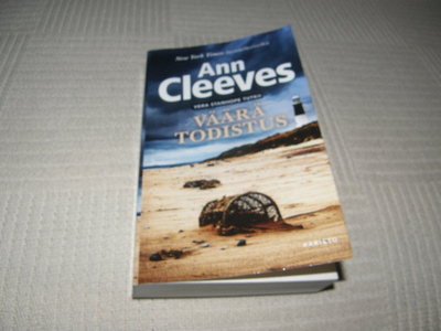 Ann Cleeves Väärä todistus -nid