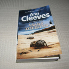 Ann Cleeves Väärä todistus -nid - pikkukuva 1