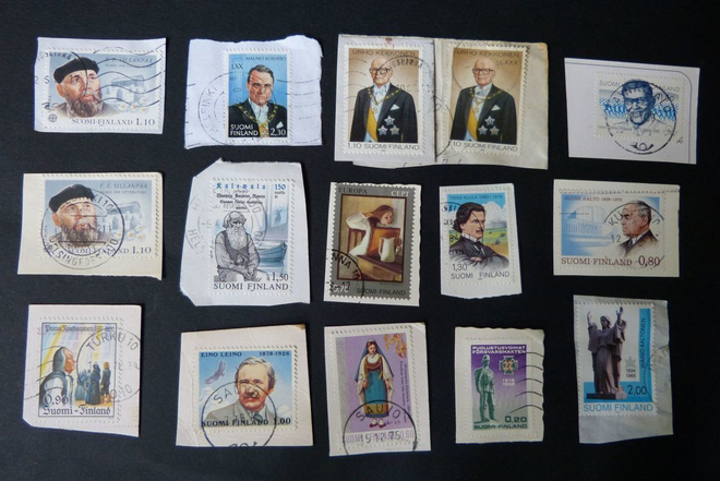 Suomalaisia suurmiehiä ym. postimerkkejä 15 kpl