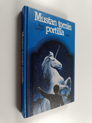 Alan Garner : Mustan tornin portilla