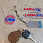 Lada heijastimia ja avaimet - pikkukuva 1