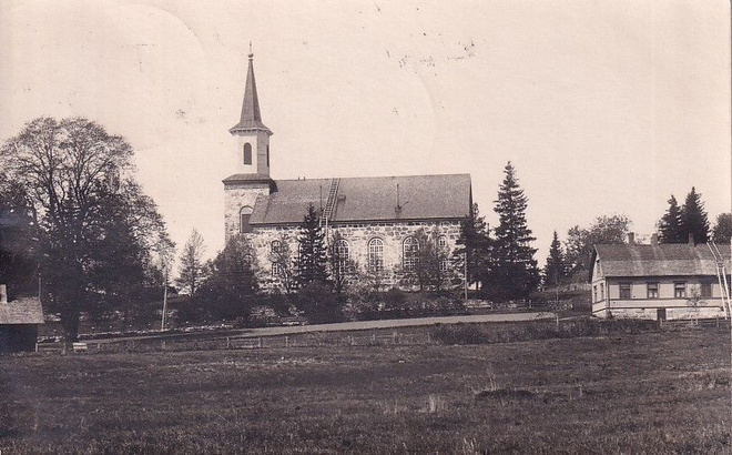 KARJALOHJA KIRKKO EI KUSTANNETTU KULKENUT1925