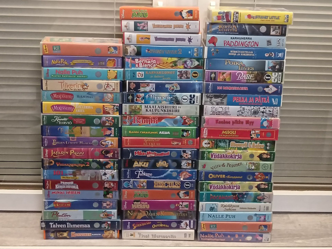 Disney ja Muut VHS Kasetit