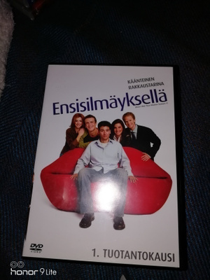 Ensisilmäyksellä kausia