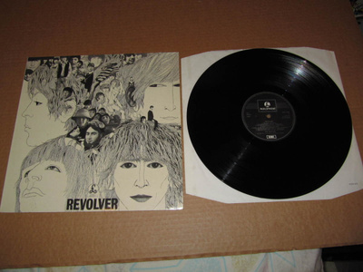 The Beatles LP Revolver  RE  v.1976 Made In Sweden GREAT!