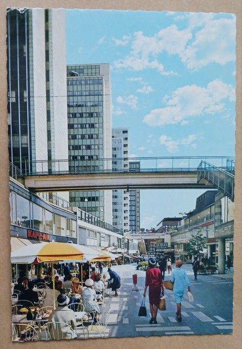 Stockholm, Hötorgs-City, vanhempi väripk, 1970 Suomeen