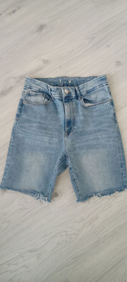 Converse College shortsit +farkkushortsit (S/M)