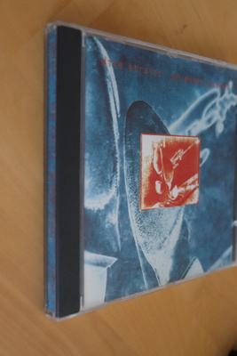 CD Dire Straits : On every street
