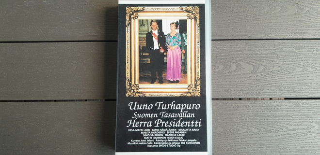 VHS: Uuno Turhapuro Suomen Tasavallan Herra Presidentti,1992
