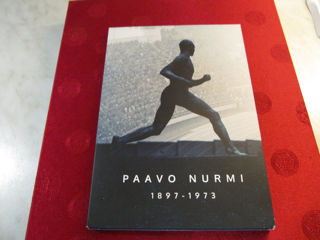 Paavo Nurmi mitali kansio . 1897-1973.