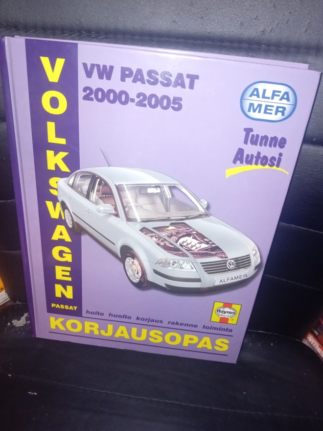 Korjausopas VW Passat 2000-2005 ( SIS POSTIKULU )