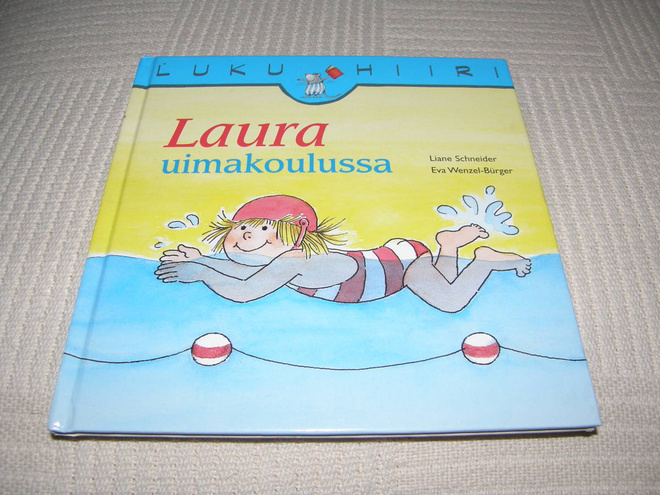 Schneider - Wenzel-Bürger Laura uimakoulussa