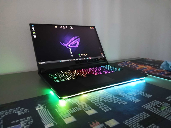 Asus Rog Strix G17 G713 (R9 5900x, 3070, 300hz