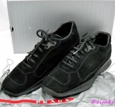 ALE:AIDOT (340GBP/390e) Prada mustat mokkanahka kengät,44
