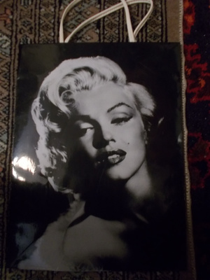 MARILYN MONROE