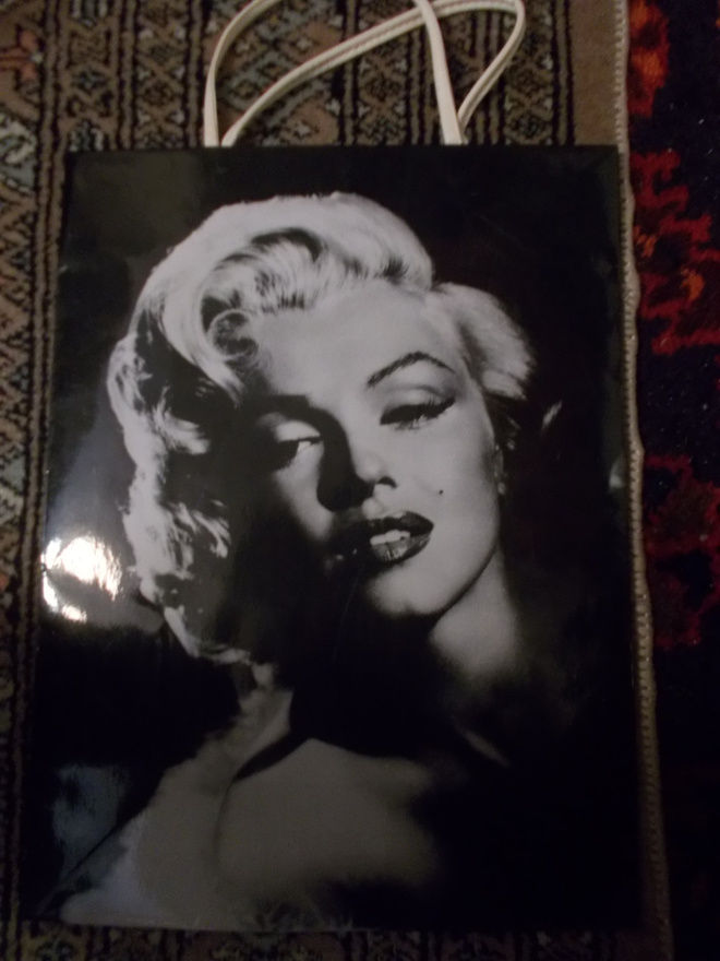 MARILYN MONROE