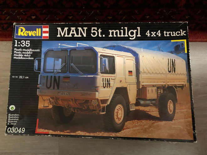 Revell MAN 5t.milgl 1/35 pienoismalli