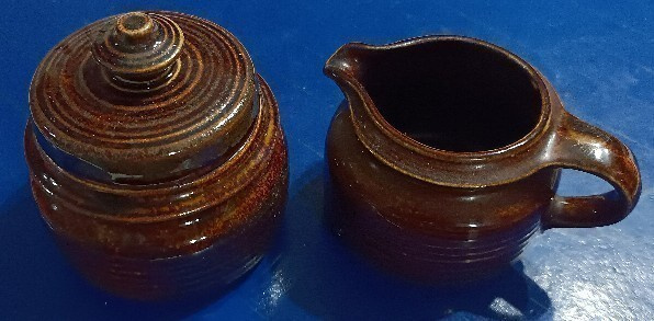 Arabia Mahonki sokerikko & kermakko.