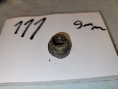 vanha mopo tunturi tai muu renkaan akselin mutteri 9mm