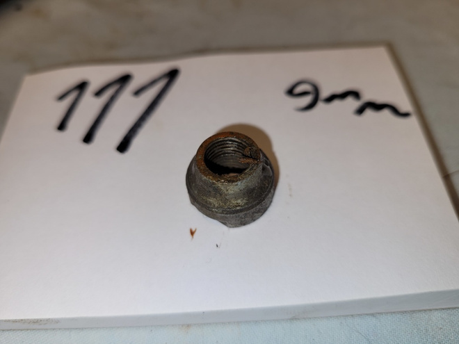 vanha mopo tunturi tai muu renkaan akselin mutteri 9mm